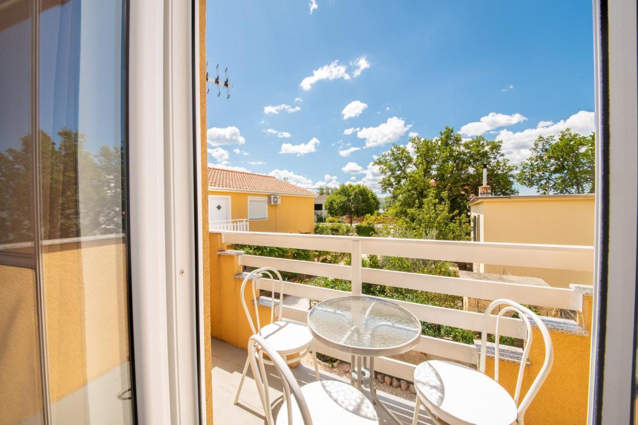 Apartmani Manita Paklenica Селине Экстерьер фото
